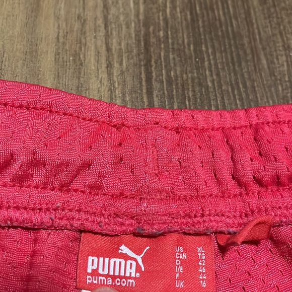 Puma athletic shorts - Picture 3 of 4